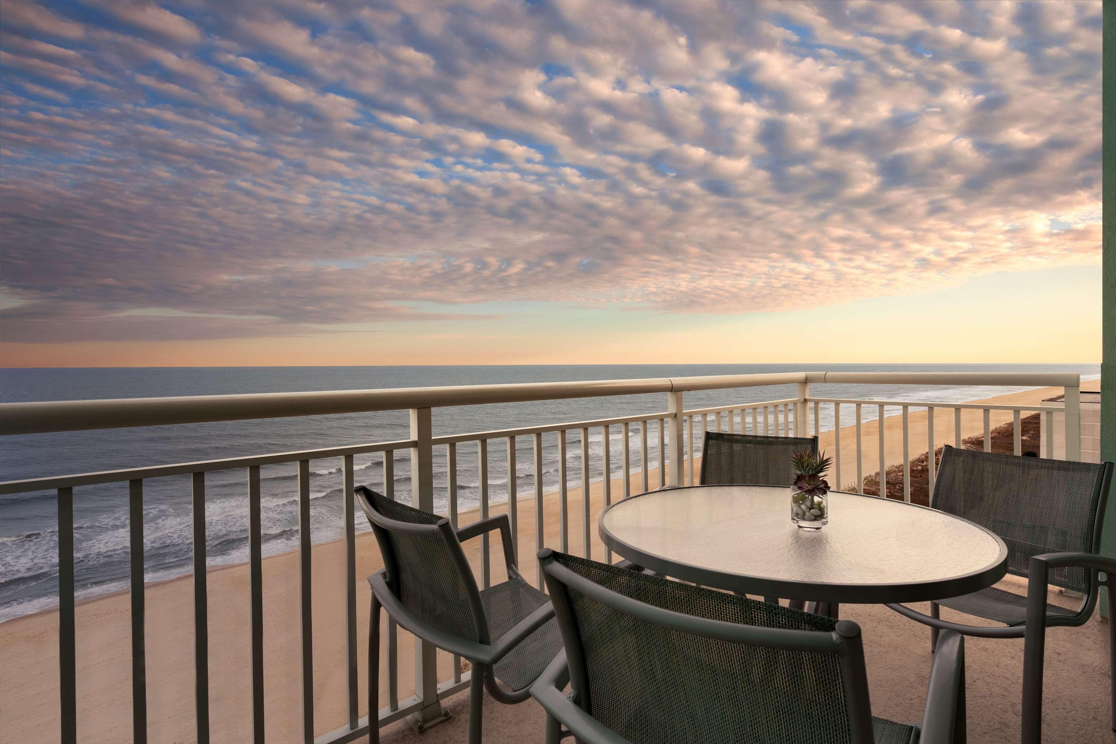 King Corner Oceanfront Suite