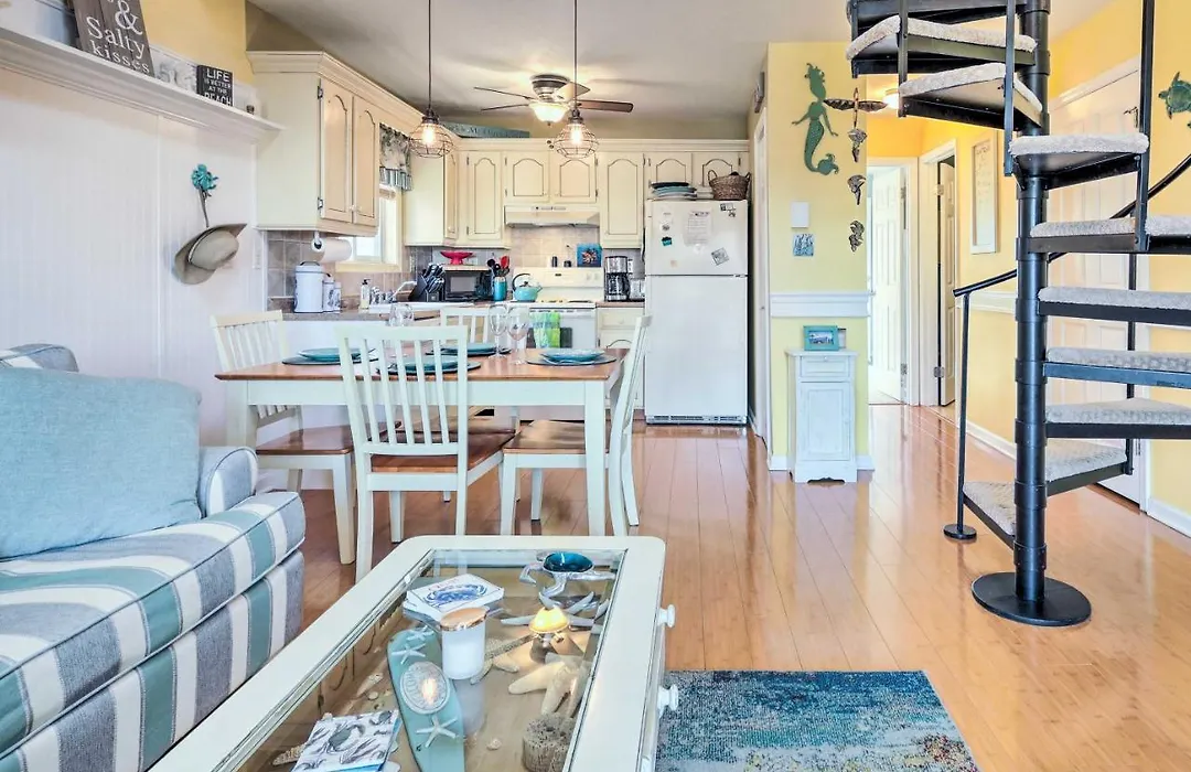 Ocean City Beach Condo W/ Private Balconies!-1