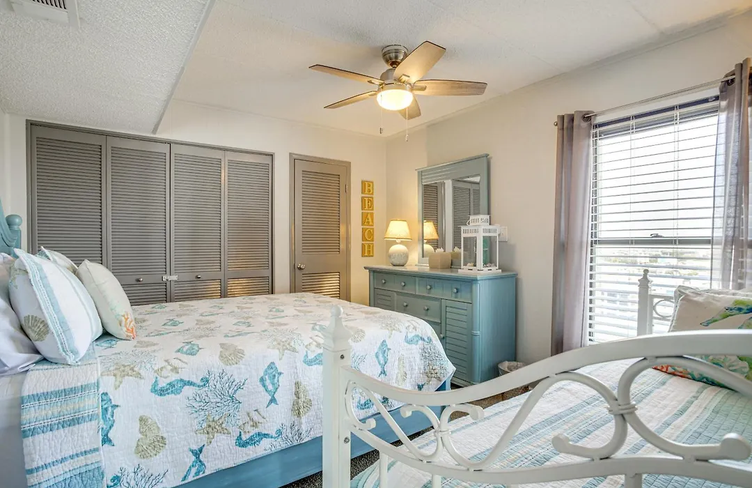 Heated Pool And Views Beachfront Ocean City Gem-1