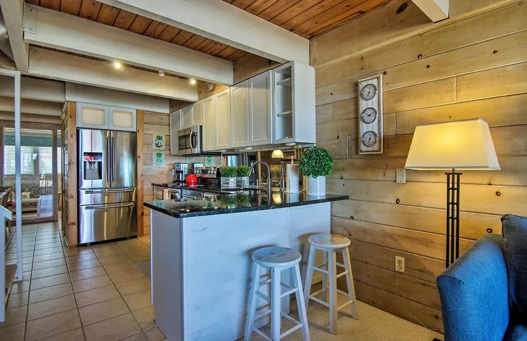 Ocean City Escape With Balcony, Grill And Ocean Views!-1